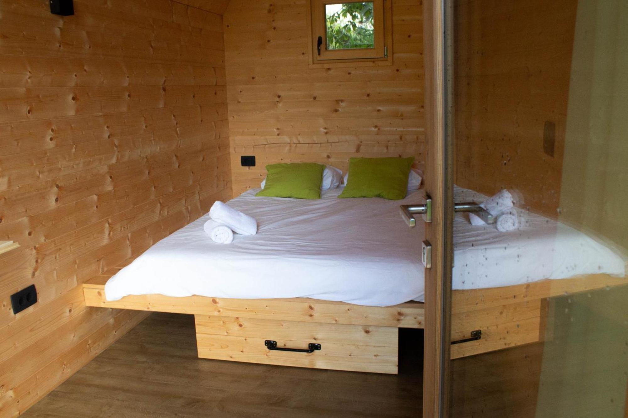 Отель Hiska-Glamping Айдовшчина Экстерьер фото
